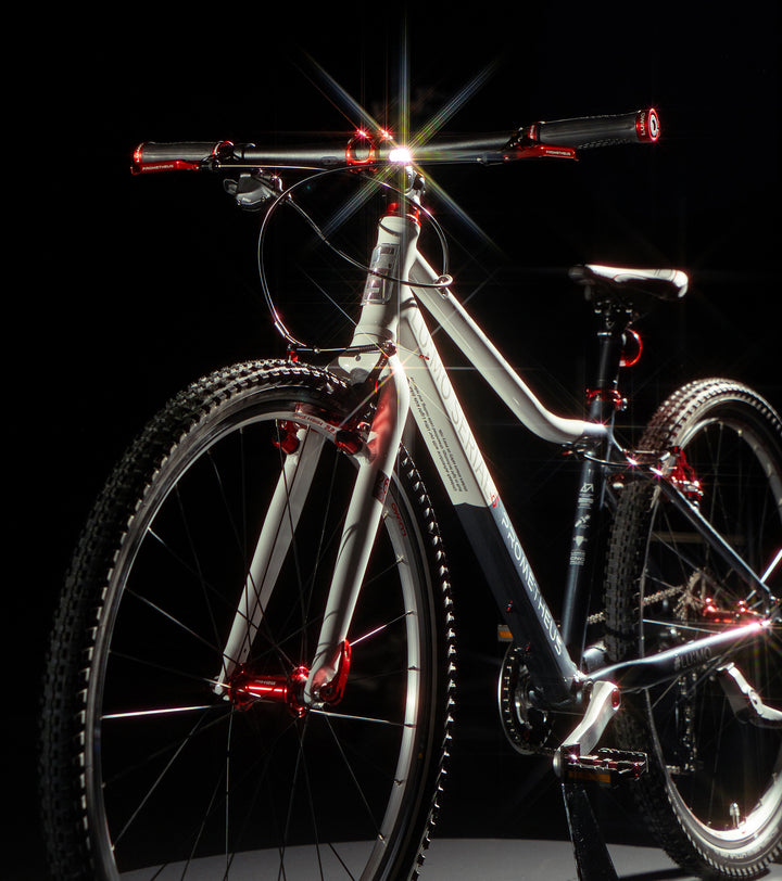 LU:MO Kinderrad 26 Zoll ab 10 Jahre | 9-Gang | MIST GREY | LED-Integration ★ Vorverkauf | Versand 19. Dez