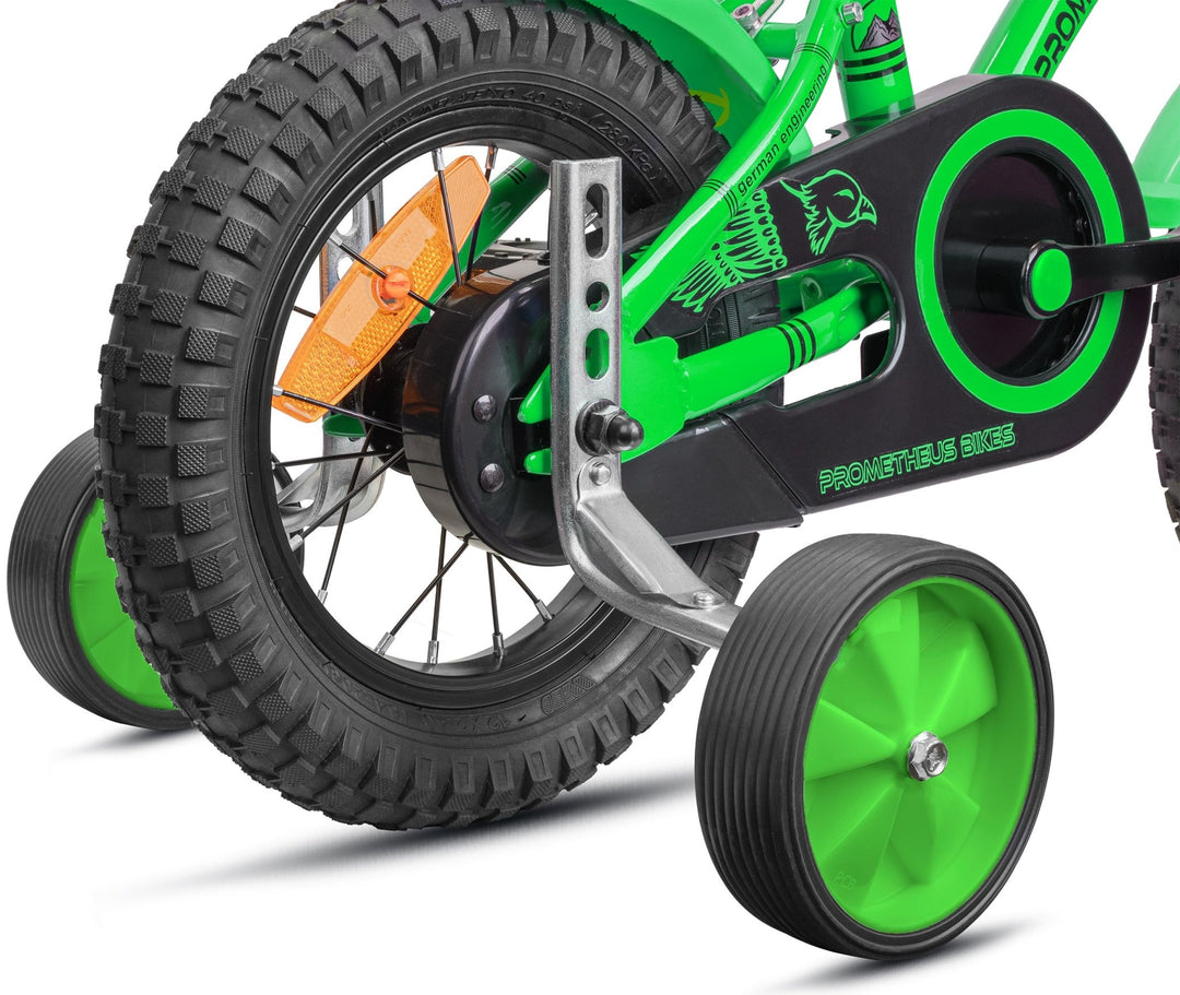 Stützräder für Kinderfahrrad | Universell für 12 bis 18 Zoll in Grün – Stützräder von prometheus - bikes | prometheus - bikes